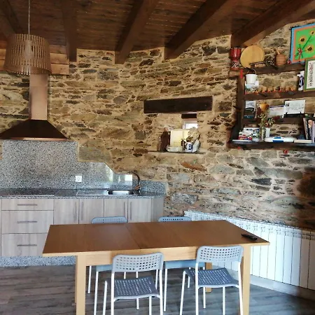 Porta Santa Albergue Baleira